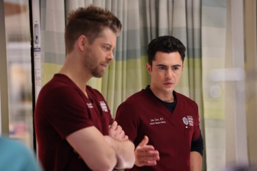 Luke Mitchell Darren Barnet