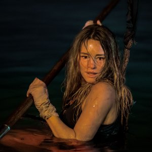 Dangerous Animals: Hassie Harrison in una scena ad alta tensione