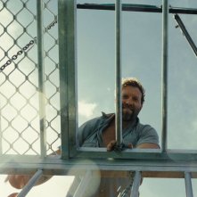 Dangerous Animals: Jai Courtney prepara la gabbia antisqualo