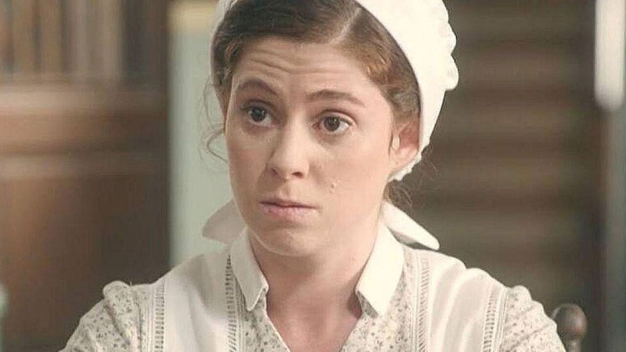 María Fernández interpretata da Sara Molina