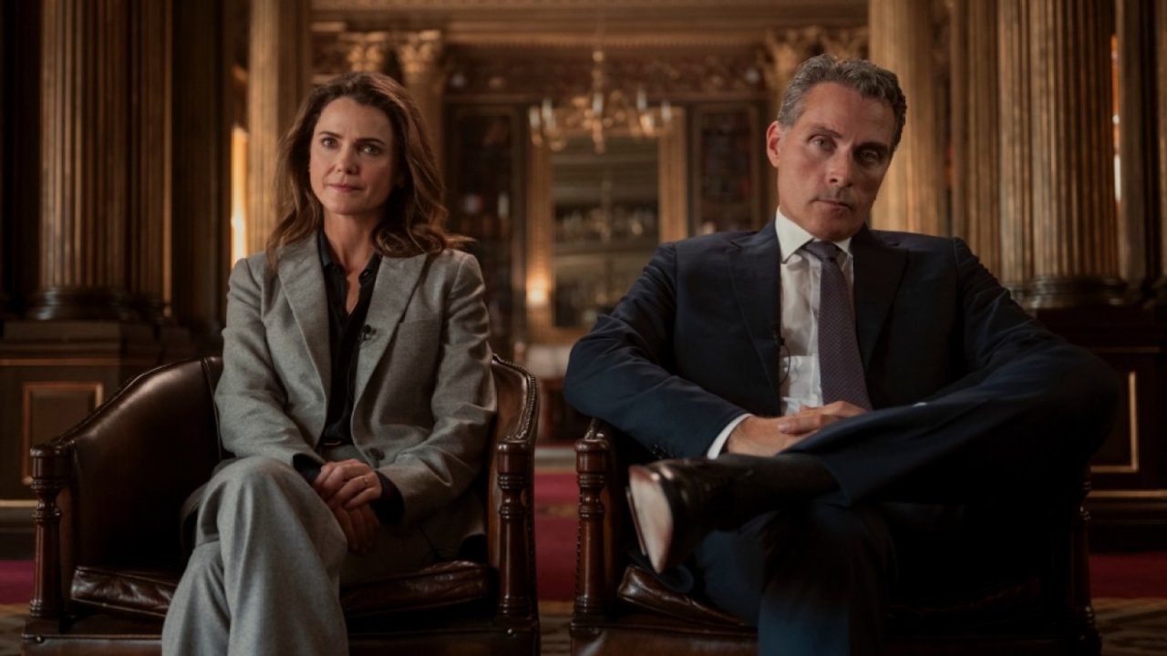 The Diplomat, Keri Russell e Rufus Sewell in una scena