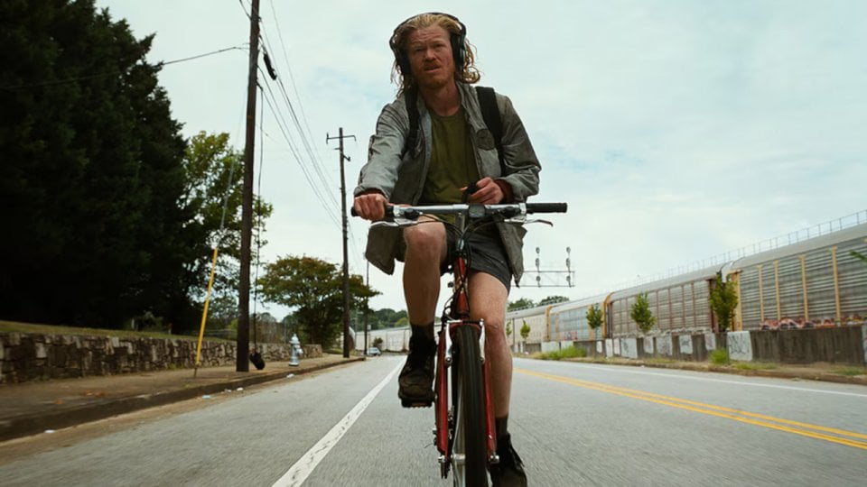 Bugonia Jesse Plemons Scena
