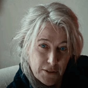 Duse: Valeria Bruni Tedeschi in un primo piano