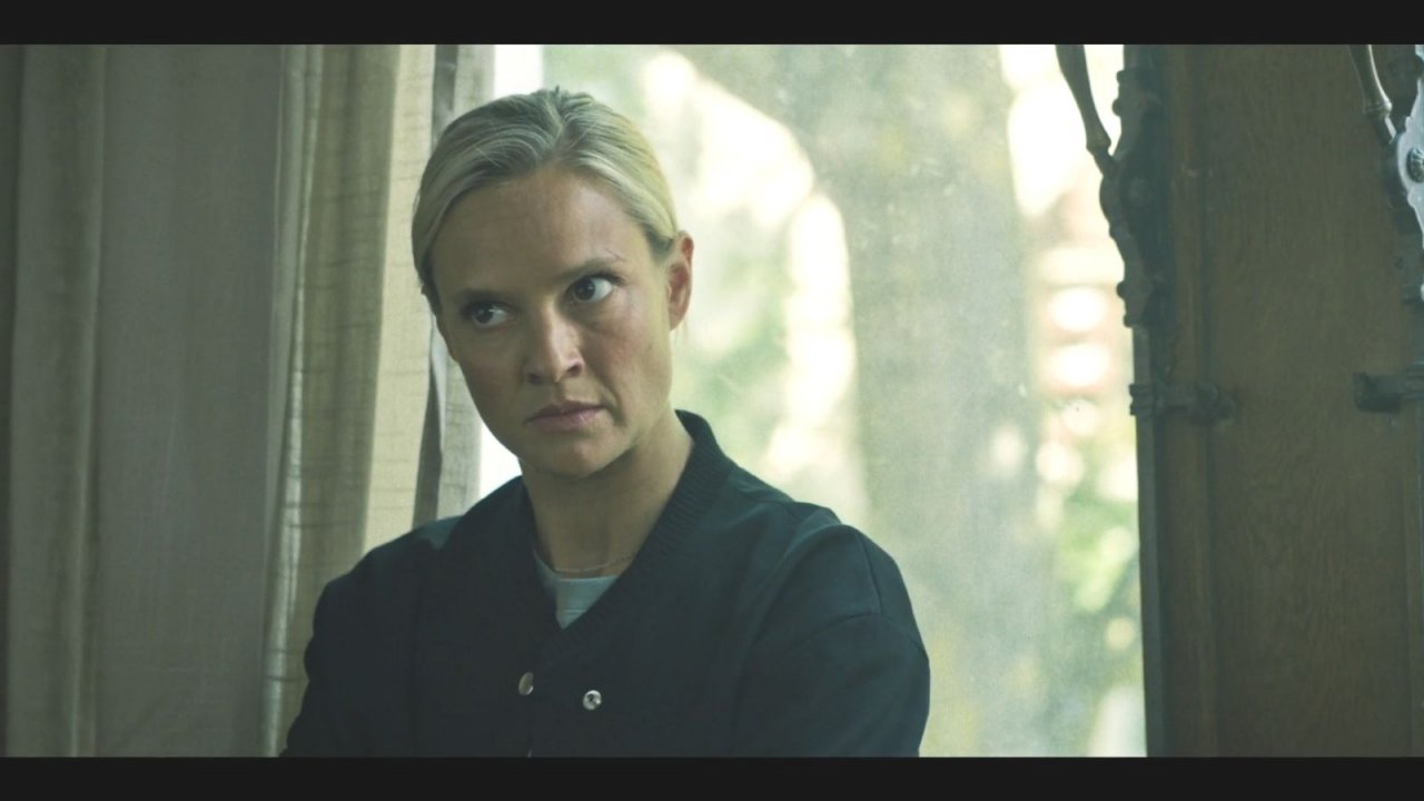 Pia Stutzenstein è Vicky Reisinger