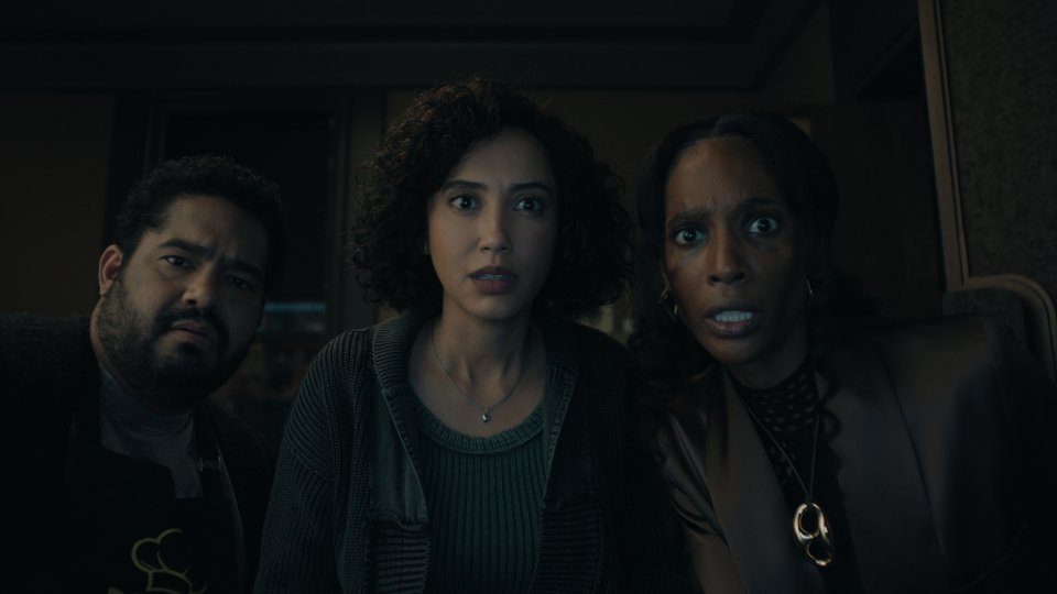 Upload Josh Banday Andy Allo Zainab Johnson Scena Quarta Stagione Serie Tv Prime Video