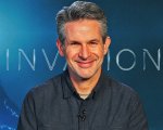 Invasion 3, il creatore Simon Kinberg: 'Senza gli X-Men non sarei qui. La fantascienza? Coinvolge il pubblico'