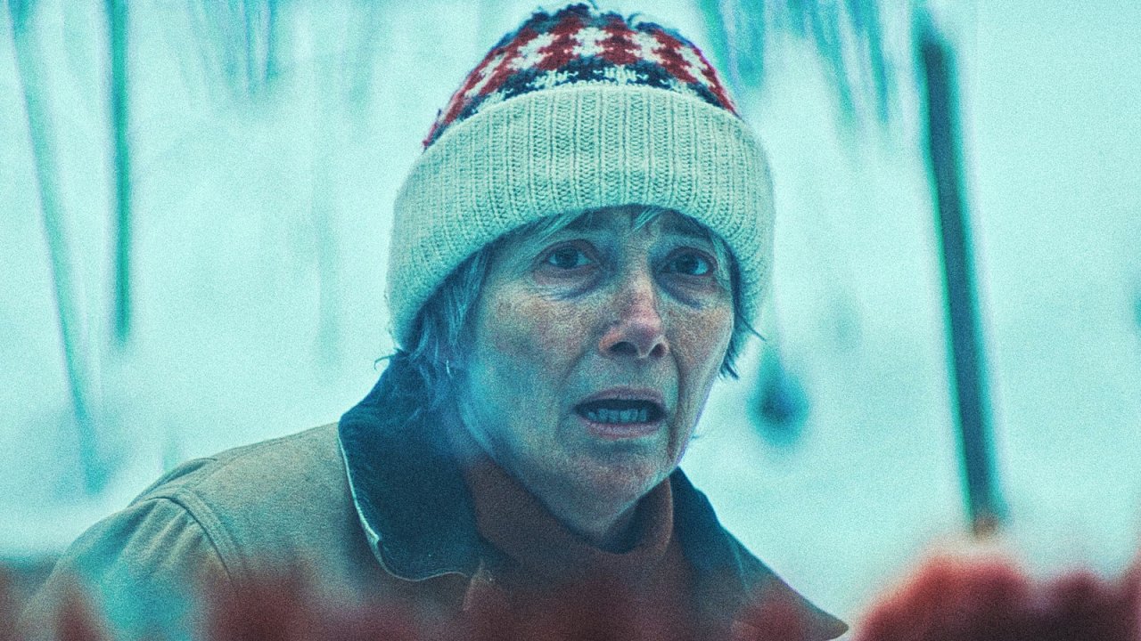 Emma Thompson circondata dalle nevi del Minnesota