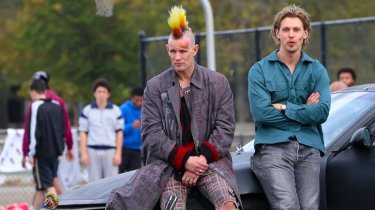 Caught Stealing Matt Smith Austin Butler Set