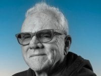 Emily in Paris, il suocero di Lily Collins Malcolm McDowell: 'Non guardo la serie, ma lei è straordinaria'