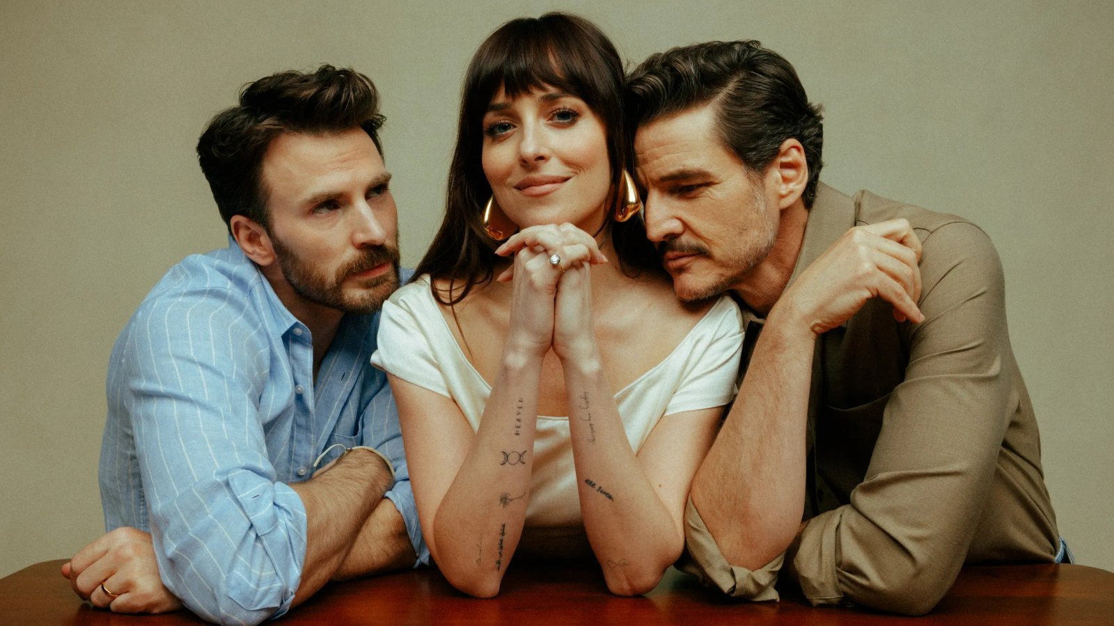 Chris Evans, Dakota Johnson e Pedro Pascal