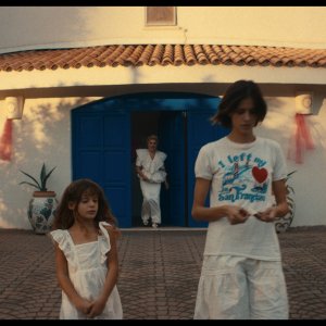 Il rapimento di Arabella: Benedetta Porcaroli e Lucrezia Guglielmino in una scena