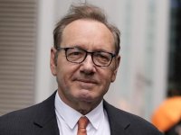 Kevin Spacey torna alla regia con un film sci-fi, ma lo sceneggiatore russo è accusato di frode