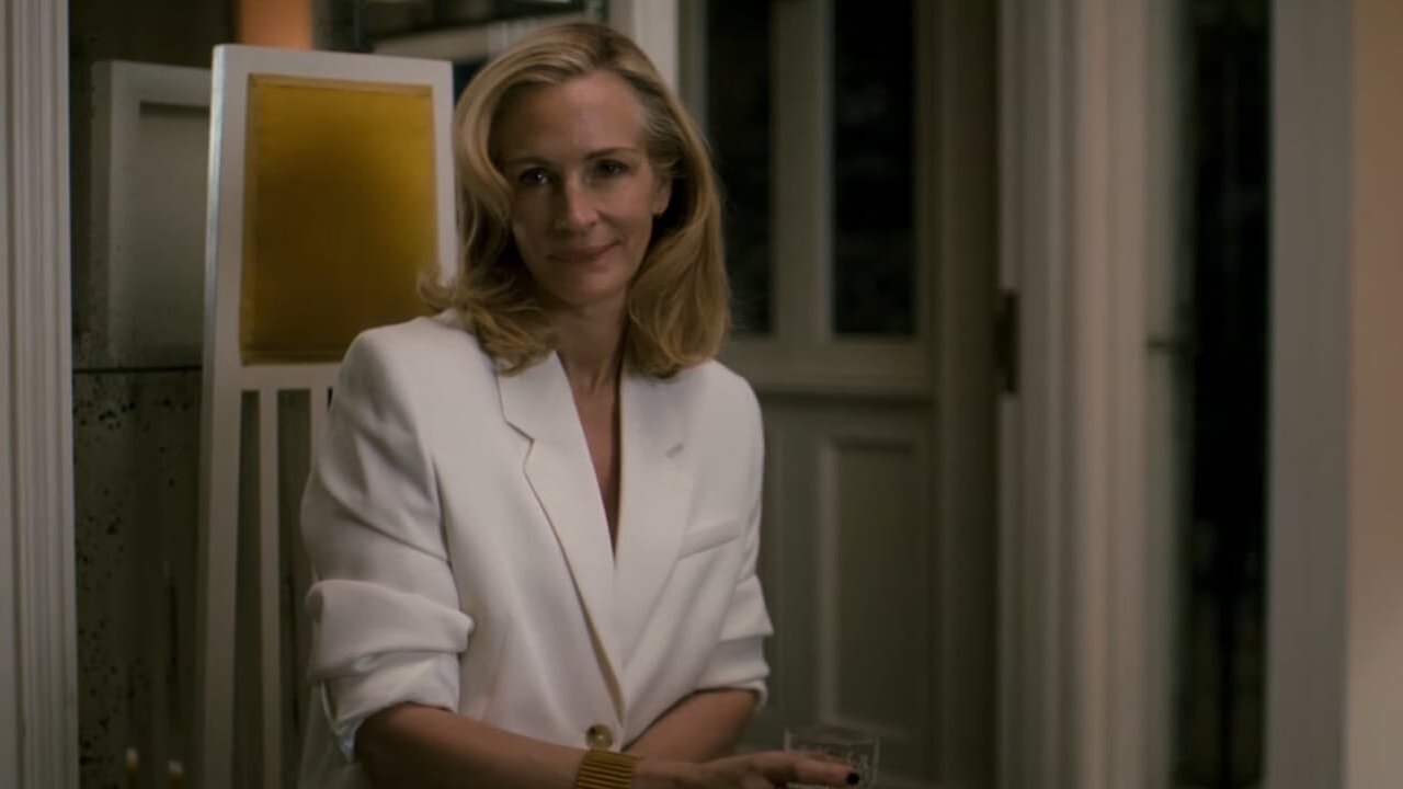 Julia Roberts in una scena di After the Hunt