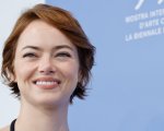 Paramount cambia rotta: niente film con Emma Stone, Joaquin Phoenix e Javier Bardem dopo la polemica su Gaza