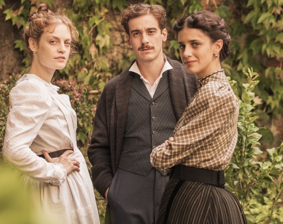 Zvani Il Romanzo Famigliare Di Giovanni Pascoli