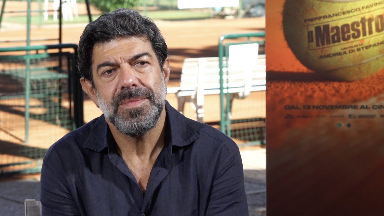 Pierfrancesco Favino durante la nostra intervista per Il Maestro