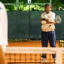Il Maestro: Pierfrancesco Favino sul campo di tennis