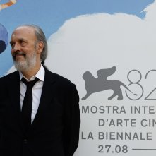 Late Fame: il regista Kent Jones durante il photocall del film a Venezia 82