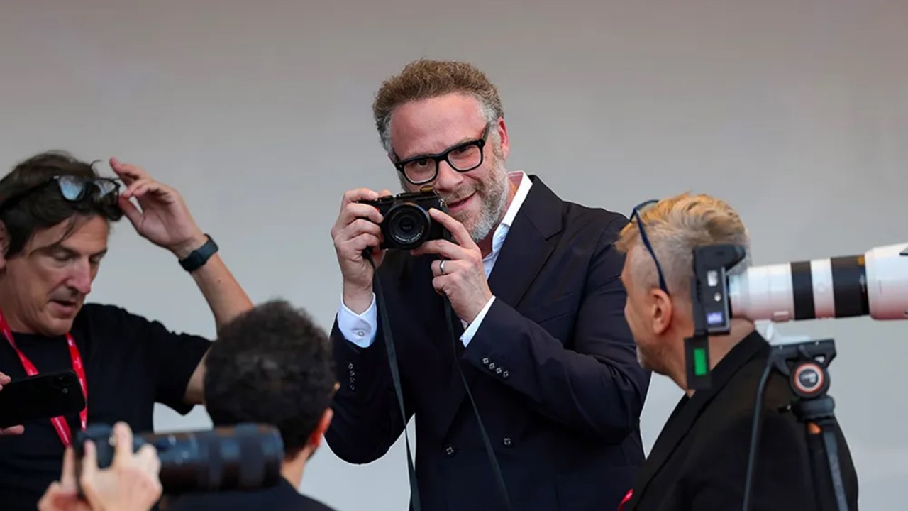 Seth Rogen sbarca a Venezia 2025 per cercare le location di The Studio 2