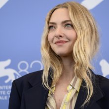 The Testament of Ann Lee: Amanda Seyfried al photcall di Venezia 82