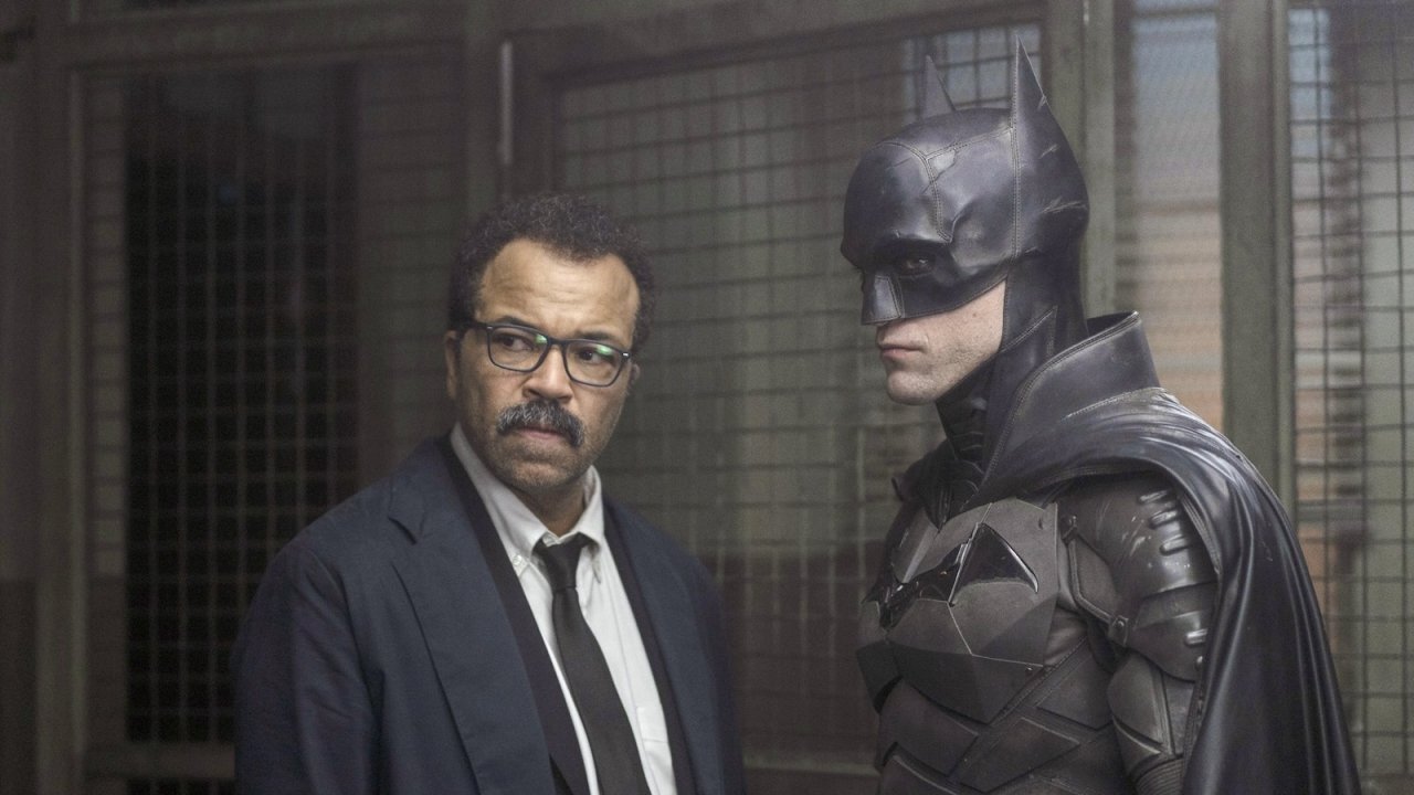 The Batman: Jeffrey Wright e Robert Pattinson in una scena
