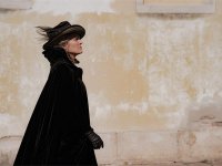 Duse, recensione: 'lavorare, vivere, morire'. Pietro Marcello smantella il mito della Diva e scopre la donna