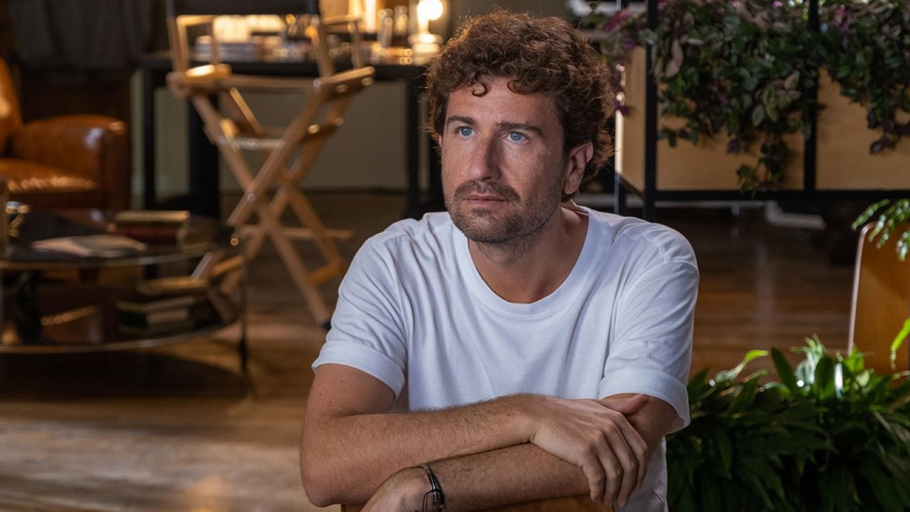 Alessandro Siani in Succede anche nelle migliori famiglie