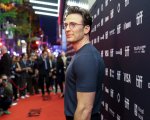 Chris Evans paragonato a 'un attore fallito' e il video della sua reazione diventa virale