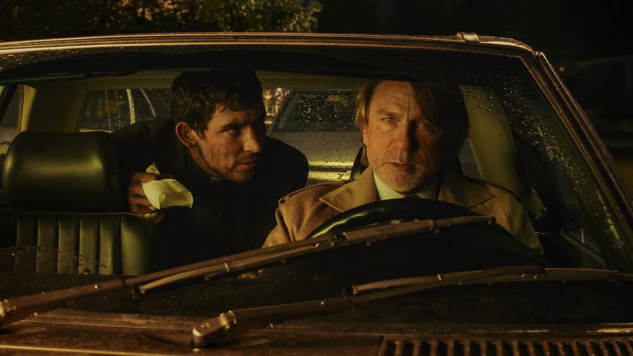 Wake Up Dead Man: A Knives Out Mystery, Josh O'Connor e Daniel Craig in auto