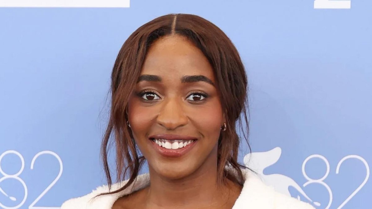 Ayo Edebiri risponde alla domanda su MeToo e Black Lives Matter da cui era esclusa, l