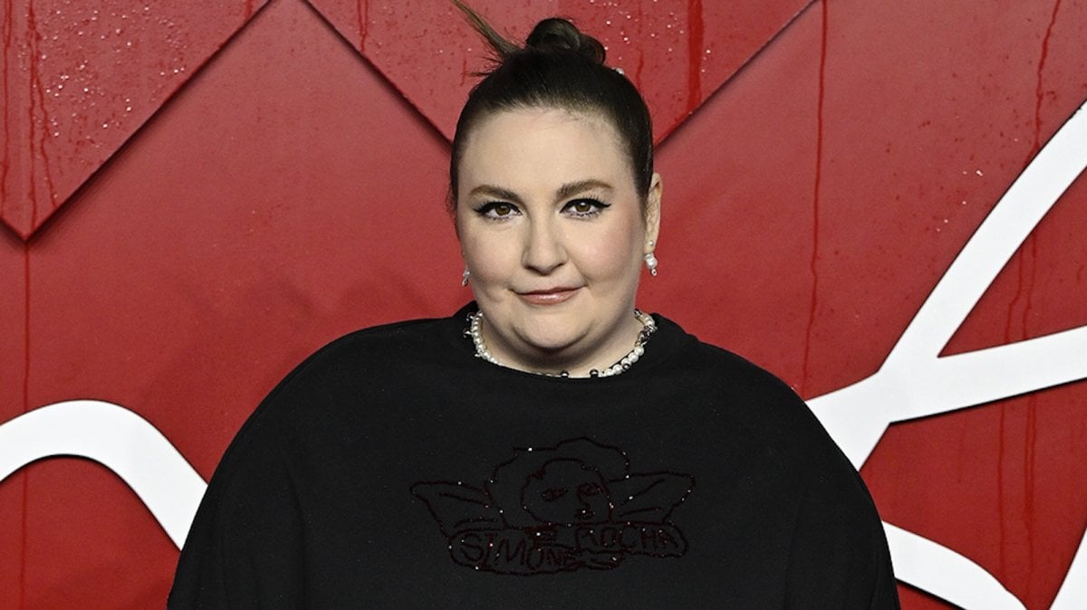 Netflix e Lena Dunham al lavoro su Sex Act, una serie che sembra già il sequel di Mai stata baciata