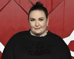 Netflix e Lena Dunham al lavoro su Sex Act, una serie che sembra già il sequel di Mai stata baciata