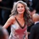 Andie MacDowell contro la moda di apparire giovani a tutti i costi: 'Sono come dovrei essere alla mia età'