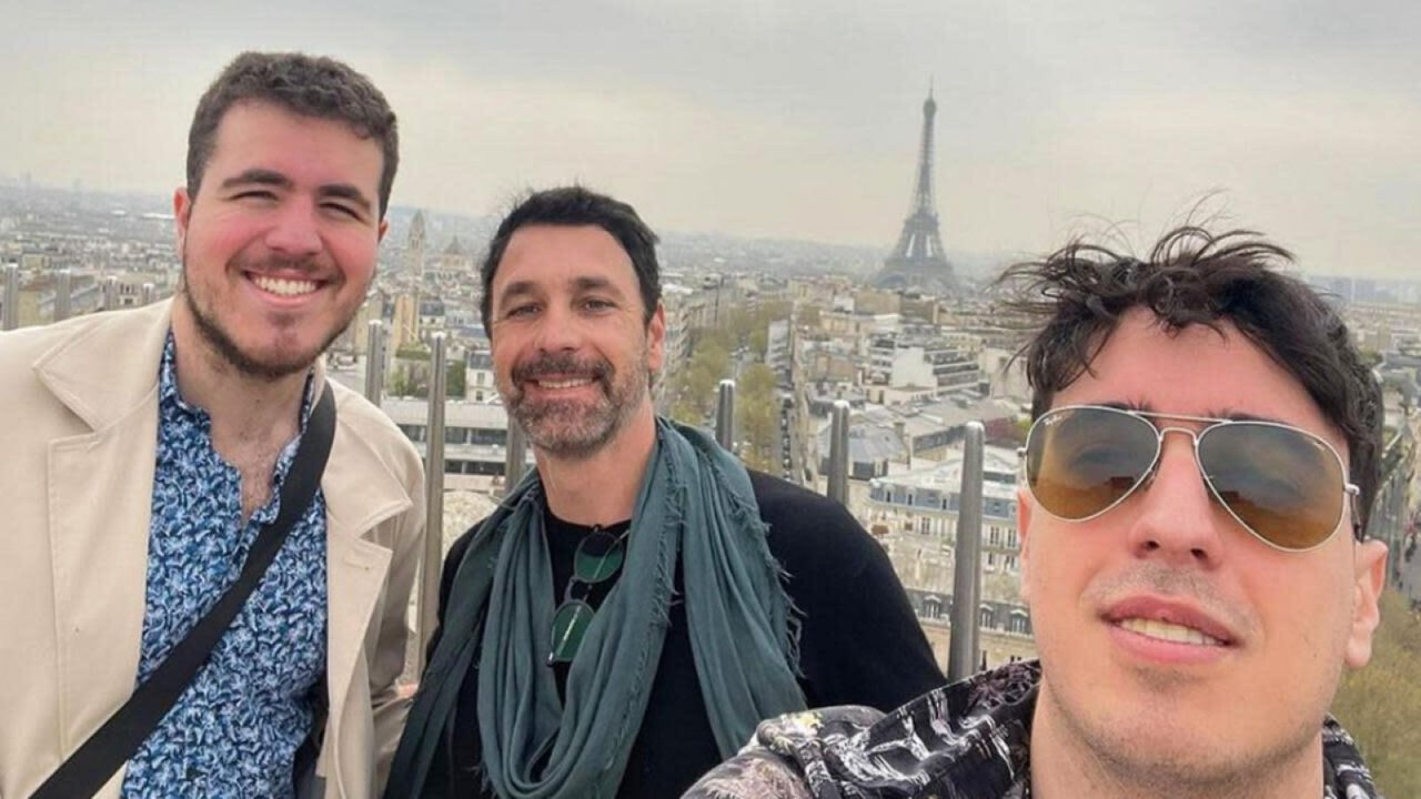 Raoul Bova con i figli, in primo piano Francesco