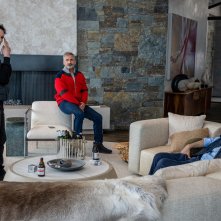 Mountainhead: Jason Schwartzman, Steve Carell, Ramy Youssef, Cory Michael Smith in una scena