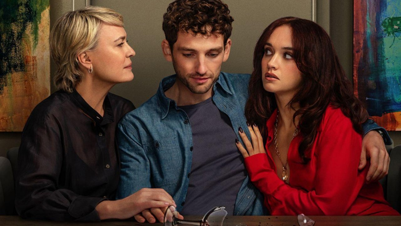 The Girlfriend, recensione: se il triangolo amoroso è tossico e anomalo (tra suocera e nuora)