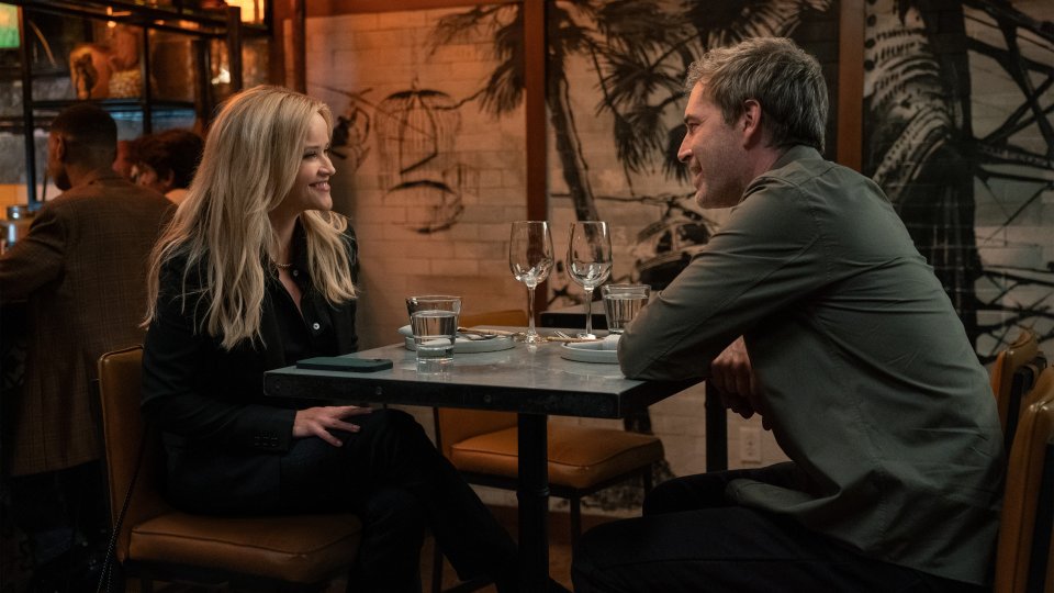The Morning Show Reese Witherspoon Mark Duplass Scena Quarta Stagione Serie Tv Apple Tv Plus