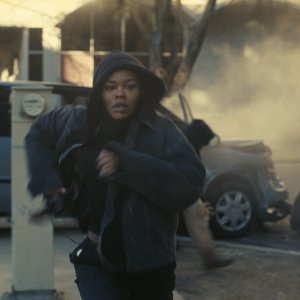 Una battaglia dopo l'altra: Teyana Taylor in una scena d'azione