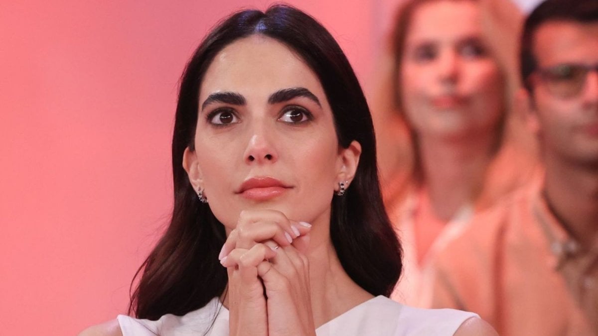 Belve tenta il colpaccio: dopo Raoul Bova a Verissimo, Rocio Munoz Morales sarà ospite di Francesca Fagnani?