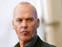Michael Keaton su Charlie Kirk: 'Lascia figli e moglie. Dovete ricordarvelo, le armi non sono mai la risposta'