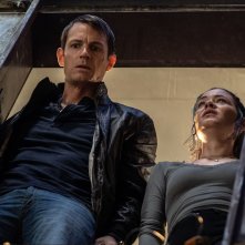 The Silent Hour: Joel Kinnaman,Sandra Mae Frank in una foto