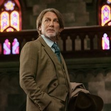 Wake Up Dead Man - Knives Out, Daniel Craig in una scena