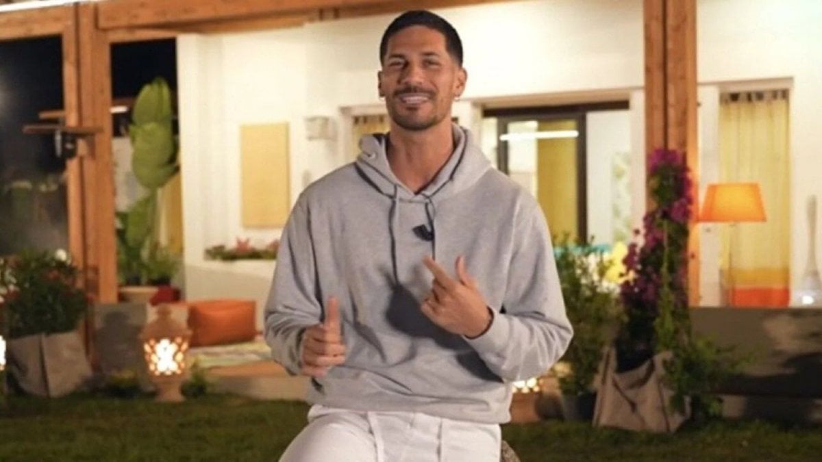 Temptation Island, Andrea Marinelli sul trono mancato di Rosario e le accuse a Lucia: "Forse era invidiosa"
