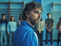 La valle dei sorrisi: gli abbracci, il dolore e quel finale da rileggere