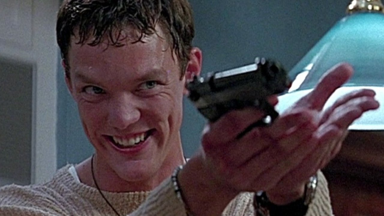 Matthew Lillard in una scena di Scream