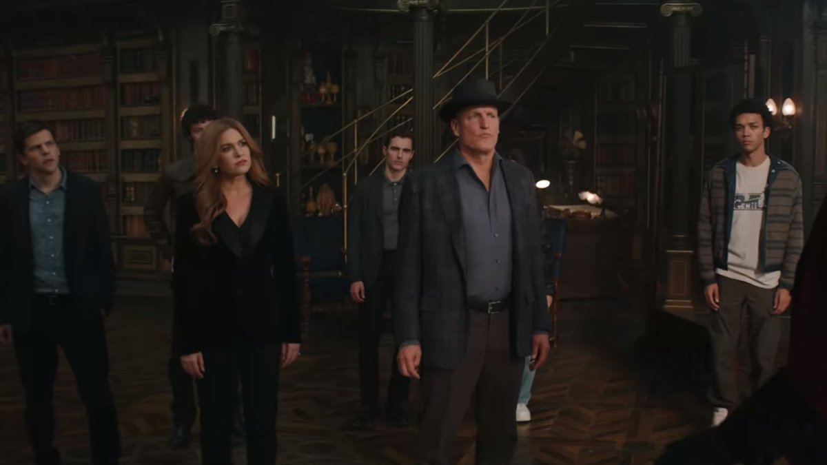 Now You See Me 3: nel nuovo trailer due generazioni di illusionisti uniscono le forze