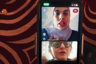 Put your soul on your hand and walk - Trailer del documentario di Sepideh Farsi