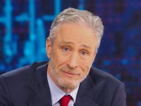 'Obbediamo al caro leader': l'ironia di Stephen Colbert, Jimmy Fallon e Jon Stewart dopo il caso Jimmy Kimmel