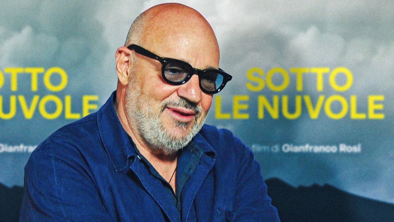 Gianfranco Rosi, regista di Sotto le nuvole