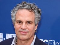 Mark Ruffalo: 'Se ABC cancella il Jimmy Kimmel Live le azioni Disney crolleranno'